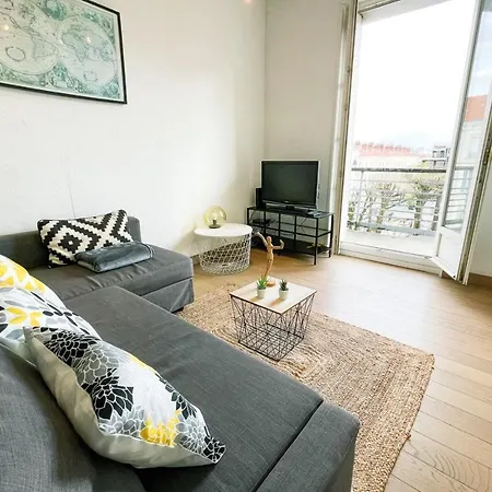 #ff Pretty Light In T2 Apartment Grenoble